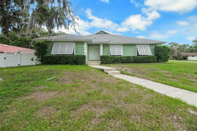 317 WOODLAND TRAIL, Lady Lake, FL 32159