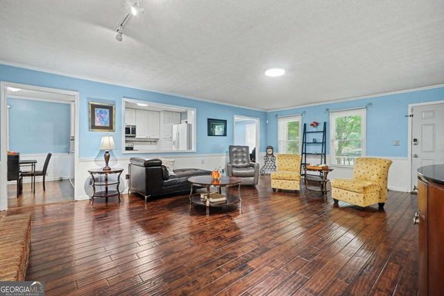 2726 Raven Wood Drive, Snellville, GA 30078