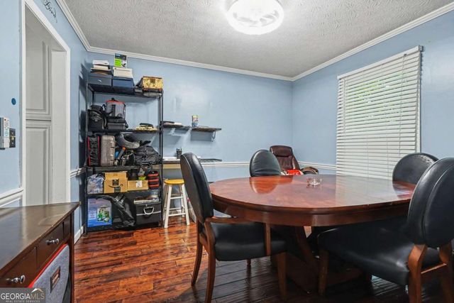 2726 Raven Wood Drive, Snellville, GA 30078