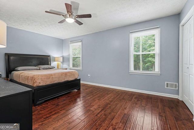 2726 Raven Wood Drive, Snellville, GA 30078