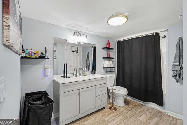 2726 Raven Wood Drive, Snellville, GA 30078