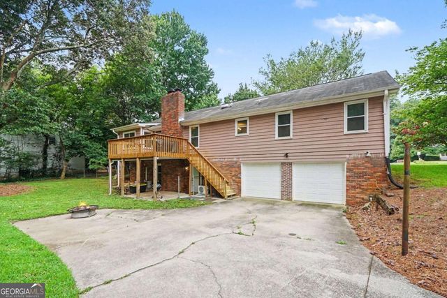 2726 Raven Wood Drive, Snellville, GA 30078