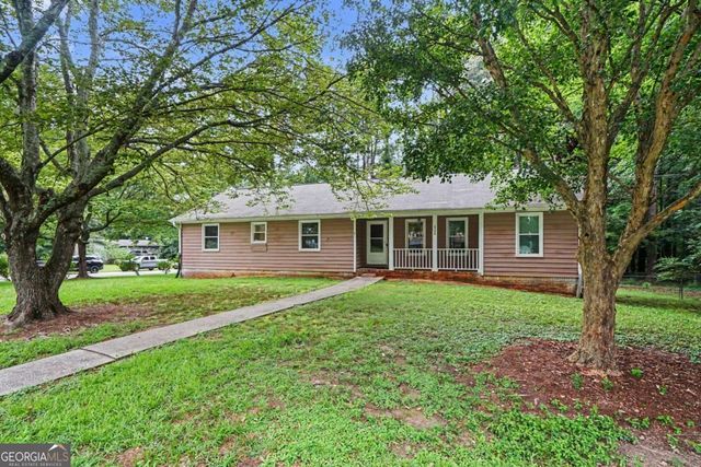 2726 Raven Wood Drive, Snellville, GA 30078