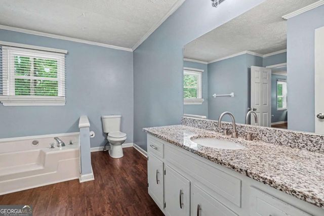 2726 Raven Wood Drive, Snellville, GA 30078