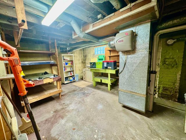 509 S 32nd Street, South Bend, IN 46615