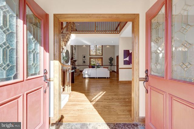 4221 SHERANDO LN, Annandale, VA 22003