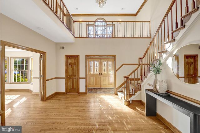 4221 SHERANDO LN, Annandale, VA 22003