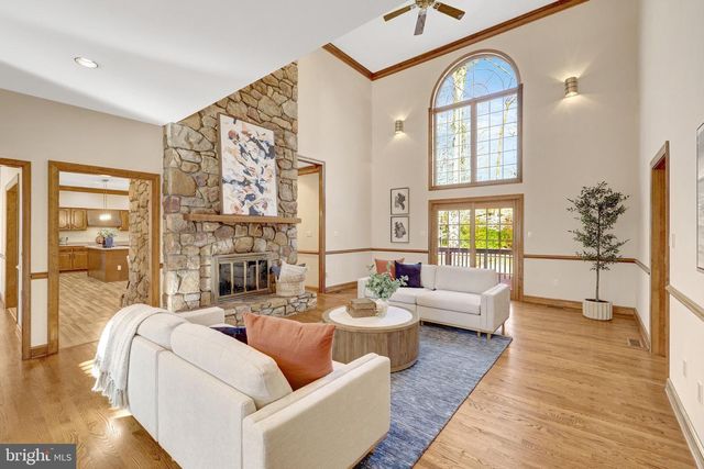 4221 SHERANDO LN, Annandale, VA 22003