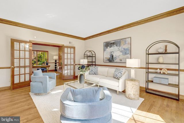 4221 SHERANDO LN, Annandale, VA 22003