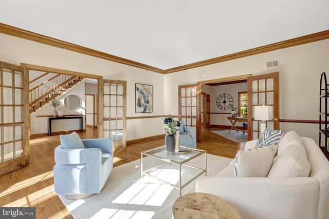 4221 SHERANDO LN, Annandale, VA 22003