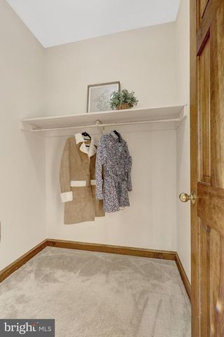 4221 SHERANDO LN, Annandale, VA 22003