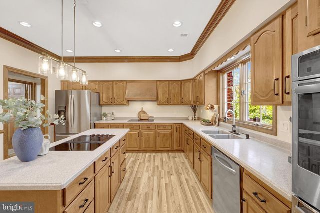 4221 SHERANDO LN, Annandale, VA 22003