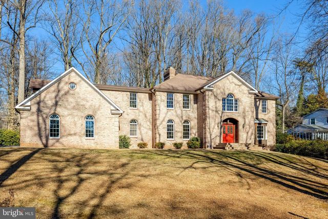 4221 SHERANDO LN, Annandale, VA 22003