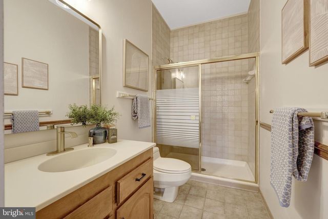 4221 SHERANDO LN, Annandale, VA 22003