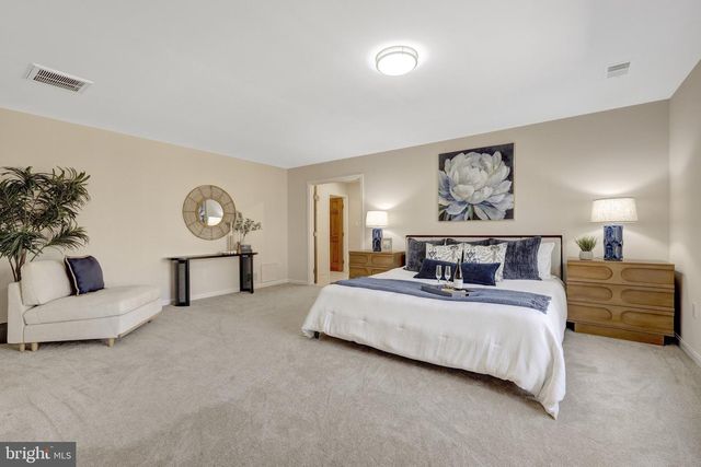 4221 SHERANDO LN, Annandale, VA 22003