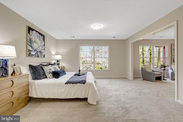 4221 SHERANDO LN, Annandale, VA 22003