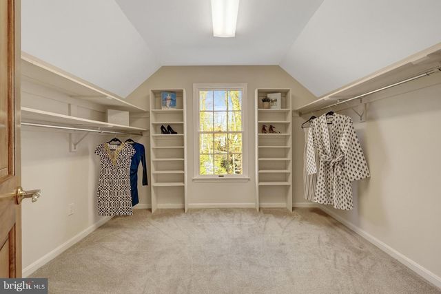 4221 SHERANDO LN, Annandale, VA 22003