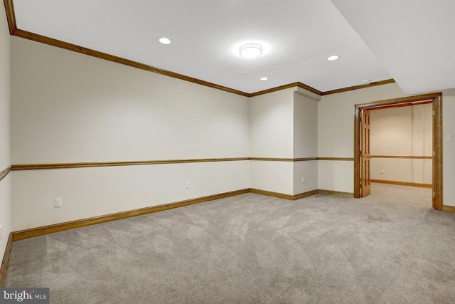 4221 SHERANDO LN, Annandale, VA 22003