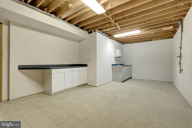 4221 SHERANDO LN, Annandale, VA 22003