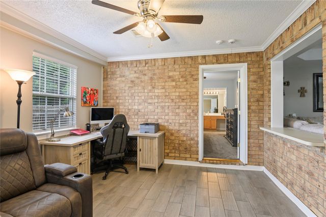 2530 36th Avenue N, Texas City, TX 77590