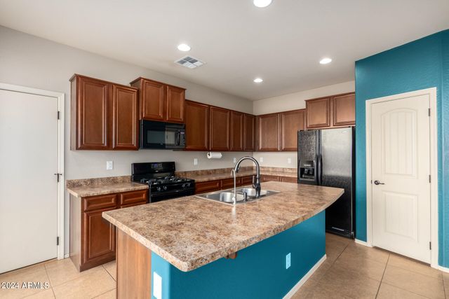 3464 S Bluejay Drive, Gilbert, AZ 85297