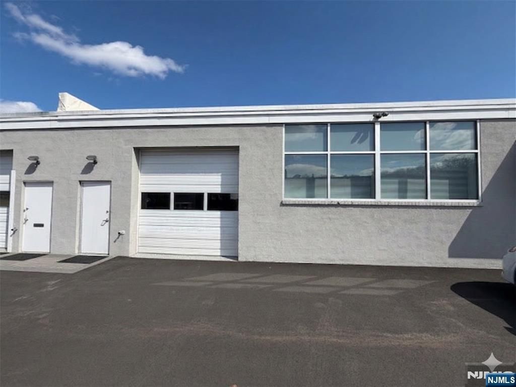 465 Main Street, Wyckoff, NJ 07481