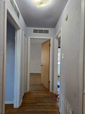3701 Hopkins Street, Fort Worth, TX 76107