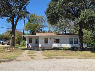 3701 Hopkins Street, Fort Worth, TX 76107