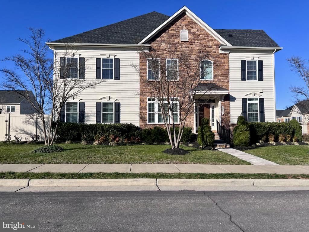 42403 PINE FOREST DR, Chantilly, VA 20152