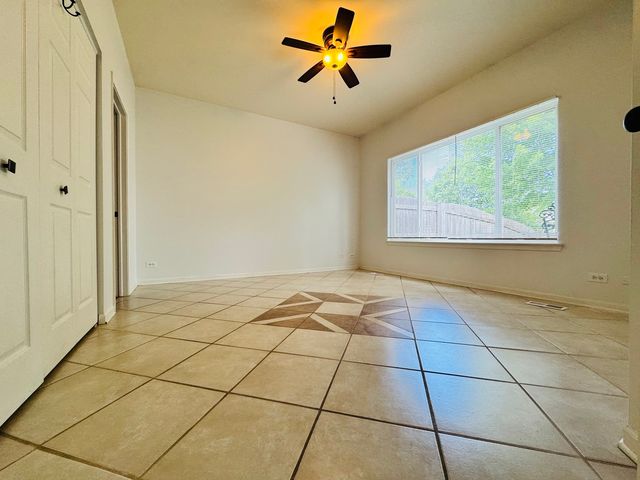 2760 Cedar Glade Drive, Naperville, IL 60564