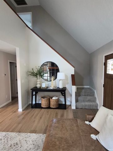 7821 N Fox Hollow Road, Bloomington, IN 47408