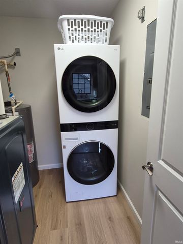 7821 N Fox Hollow Road, Bloomington, IN 47408