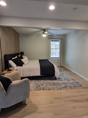 7821 N Fox Hollow Road, Bloomington, IN 47408