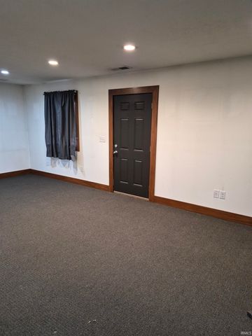 7821 N Fox Hollow Road, Bloomington, IN 47408