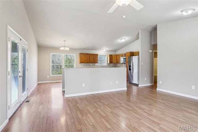 600 W Clement, De Soto, MO 63020