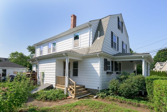 24 Oak Street, Marblehead, MA 01945