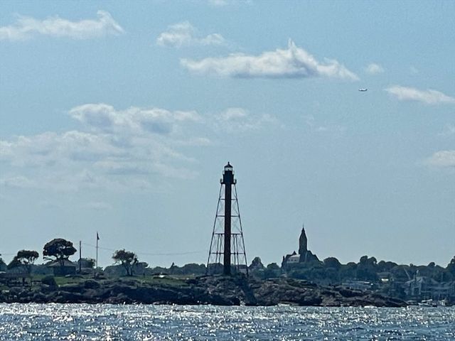 24 Oak Street, Marblehead, MA 01945