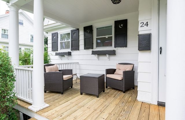 24 Oak Street, Marblehead, MA 01945