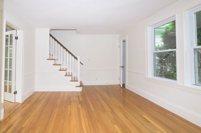 24 Oak Street, Marblehead, MA 01945