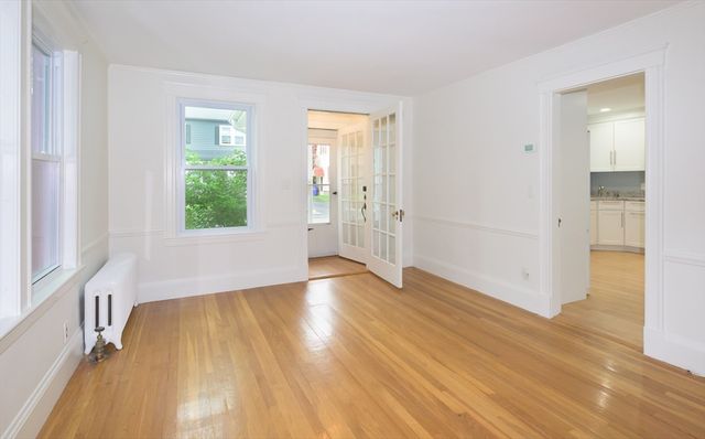 24 Oak Street, Marblehead, MA 01945