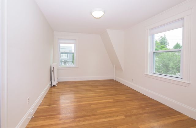 24 Oak Street, Marblehead, MA 01945