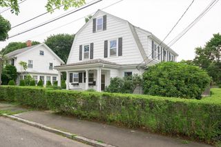 24 Oak Street, Marblehead, MA 01945
