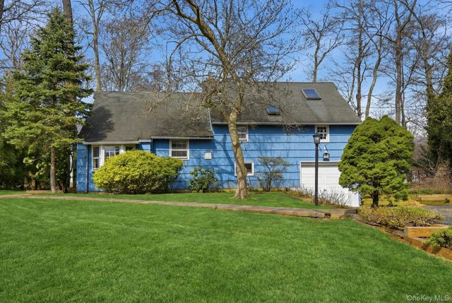 3 Tappen Drive, Melville, NY 11747