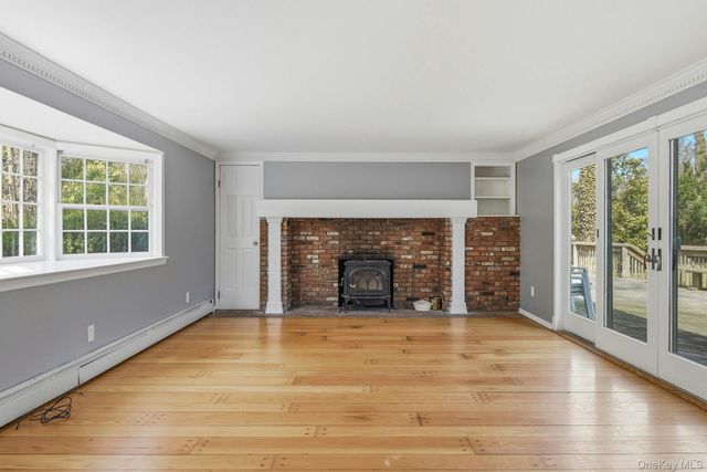 3 Tappen Drive, Melville, NY 11747