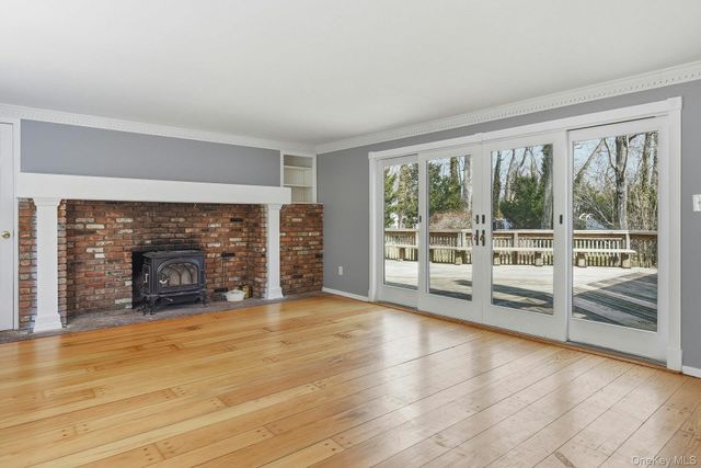 3 Tappen Drive, Melville, NY 11747