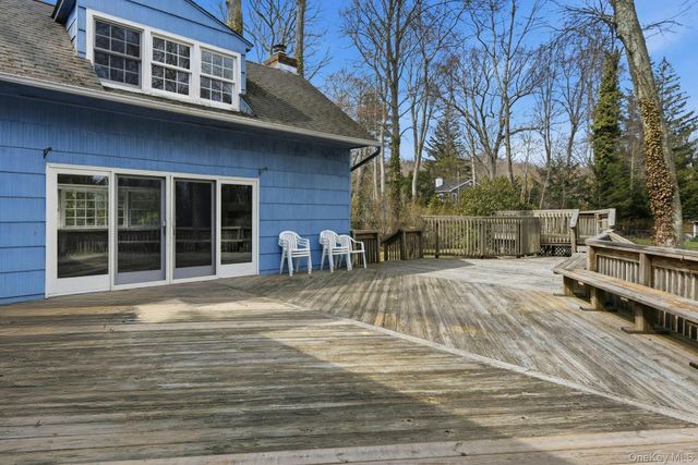 3 Tappen Drive, Melville, NY 11747