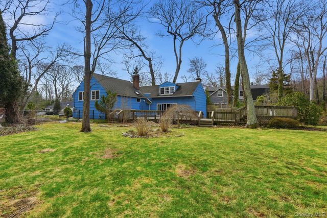 3 Tappen Drive, Melville, NY 11747