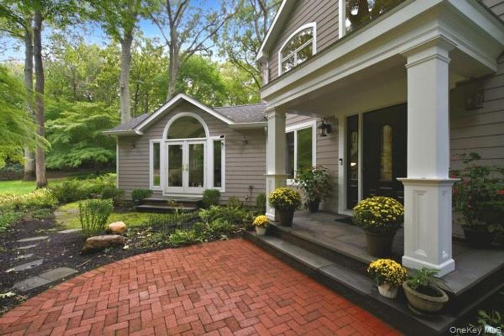 29 Farm Road, Saint James, NY 11780 — photo 4