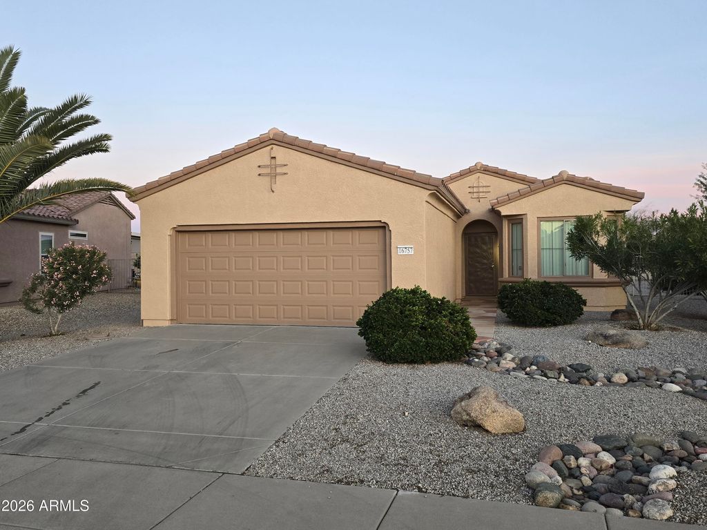 16757 W VILLAGIO Drive, Surprise, AZ 85387