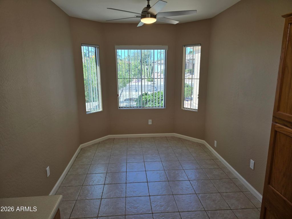 16757 W VILLAGIO Drive, Surprise, AZ 85387 — photo 5